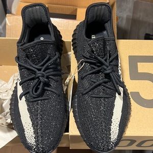 Mens Yeezy Boost 350 Oreo size 11.5